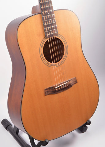 Walden D-2040 with Hardshell Case